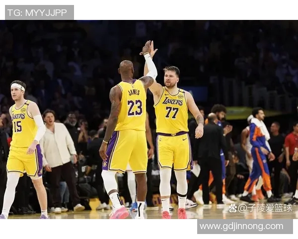 湖人勇士历史对决回顾及战绩分析探讨